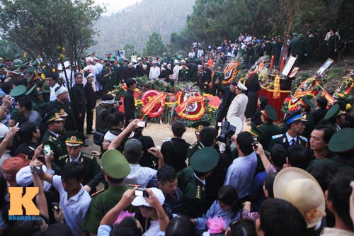 Vượt đèo, lội nước, lập bàn thờ Tướng Giáp - 10