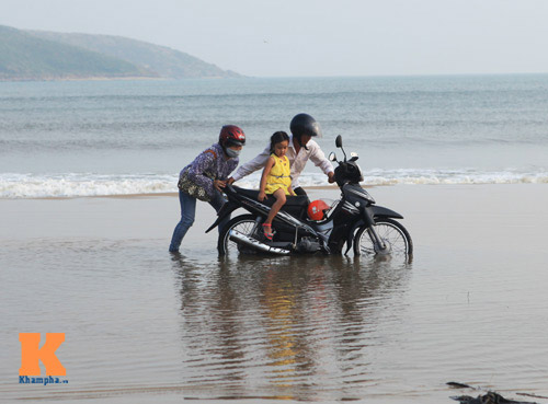 Vượt đèo, lội nước, lập bàn thờ Tướng Giáp - 8