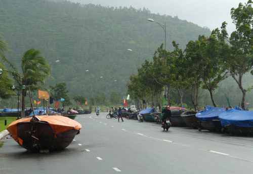 Đà Nẵng: HS nghỉ học 2 ngày để tránh bão - 1