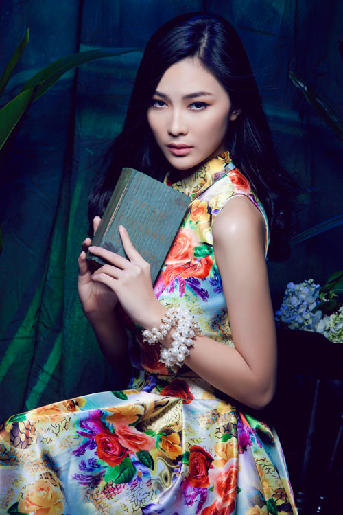 Hot girl Việt gợi cảm cùng cỏ hoa - 3