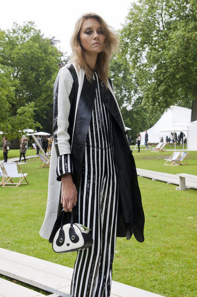 Tín đồ phố cùng tô vẽ bức tranh phụ kiện - 12