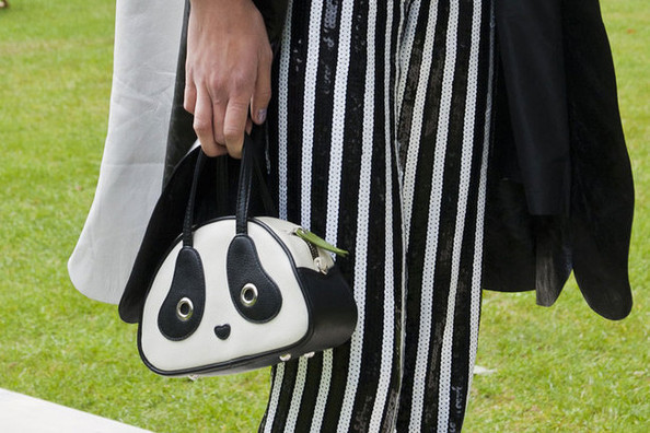 Tín đồ phố cùng tô vẽ bức tranh phụ kiện - 11