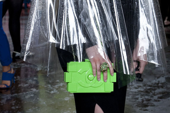 Tín đồ phố cùng tô vẽ bức tranh phụ kiện - 2