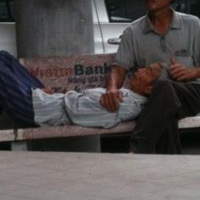 Sức khỏe đời sống - Bố 80 tuổi nhiễm bệnh xã hội, con ngỡ ngàng