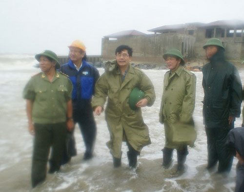 Nước mắt nơi tâm bão đi qua - 7