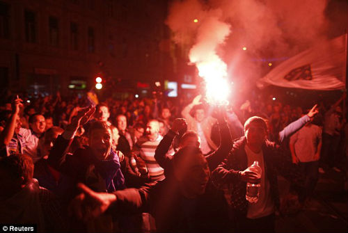 Bosnia "phát điên" với chiến công lịch sử - 6