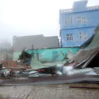 Tin tức trong ngày - Bão Nari gây thiệt hại 1.500 tỷ đồng