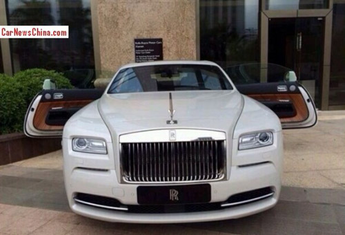 Rolls-Royce Wraith về Trung Quốc giá 820.000 USD - 1