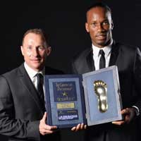 Bóng đá - Bàn chân vàng: Drogba qua mặt Ronaldo