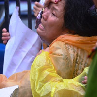 Pháp luật - Chủ nợ siêu lừa khóc dưới mưa ngày tuyên án