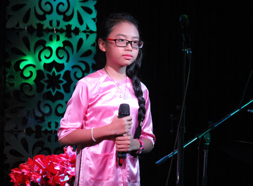 Quang Lê tặng Mỹ Chi micro 200 triệu đồng - 8