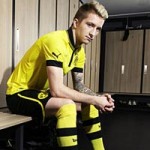 Bóng đá - Marco Reus bịt mắt “làm ảo thuật”