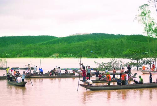 Những cảnh đời trong lũ dữ - 5