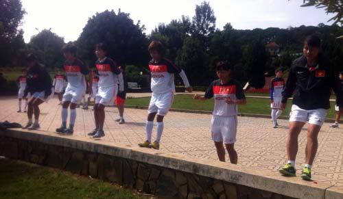 Quên 20/10, ĐT nữ VN rèn quân vì SEA Games - 3