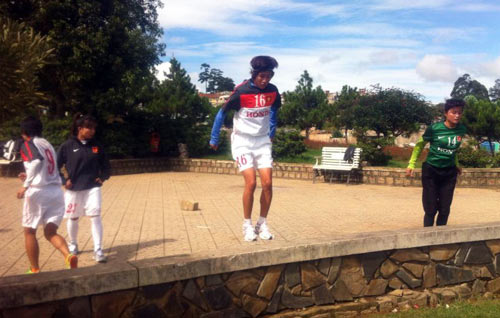 Quên 20/10, ĐT nữ VN rèn quân vì SEA Games - 8