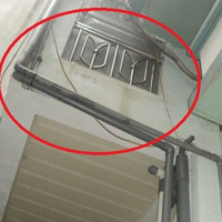 Tin tức trong ngày - Thực hư chuyện chồng bại liệt bị vợ con bỏ rơi