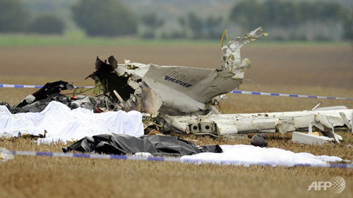 Rơi máy bay tại Bỉ, ít nhất 10 người chết - 1