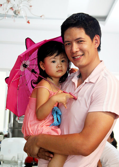 Những ông bố cưng chiều con nhất Vbiz - 2