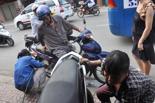 Những phụ nữ Sài Gòn làm việc của đàn ông - 3