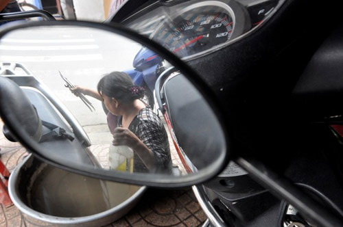 Những phụ nữ Sài Gòn làm việc của đàn ông - 5