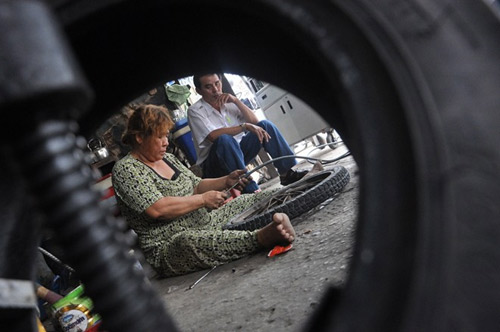 Những phụ nữ Sài Gòn làm việc của đàn ông - 8