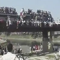Video Clip Cười - Top clip hài: "Tàu người" ở Ấn Độ