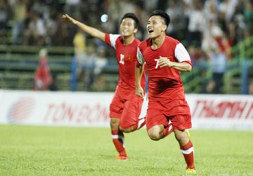 Vấn đề của bóng đá Việt Nam: Chưa tài đã tật - 1