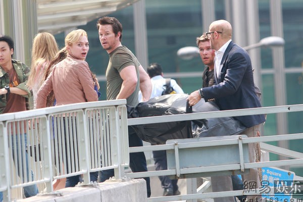 Lý Băng Băng cực ngầu trong Transformers 4 - 5