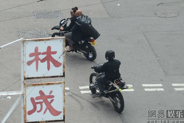 Lý Băng Băng cực ngầu trong Transformers 4 - 6