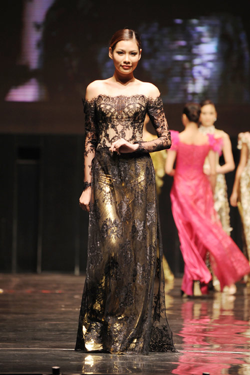 Hoàng Hải lại đưa thời trang Việt sang Ý - 6