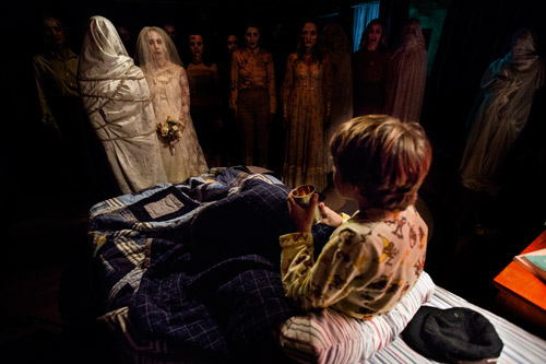 Sẵn sàng khóc thét cùng Insidious 2 - 2
