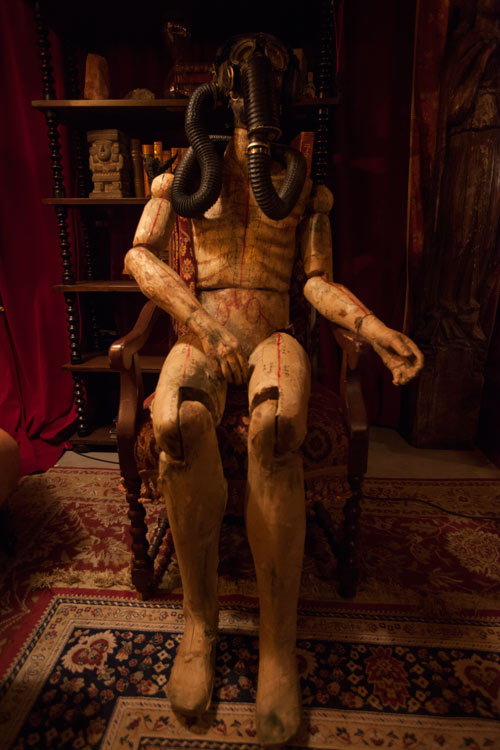 Sẵn sàng khóc thét cùng Insidious 2 - 3