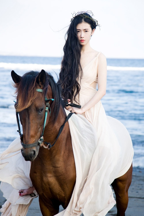 Suối tóc mê hồn của mỹ nhân Hoa - 13