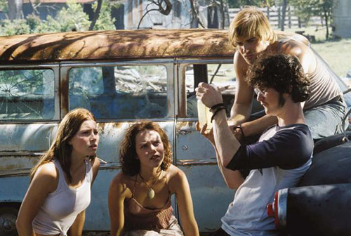 Trailer phim: The Texas Chainsaw Massacre 2 - 3