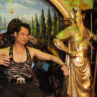 Ca nhạc - MTV - "Tổ rồng" 150 lượng vàng của Ngọc Sơn