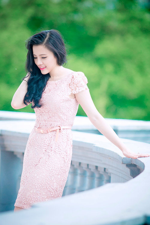 Ngọc Linh xinh tươi với sắc hồng - 2
