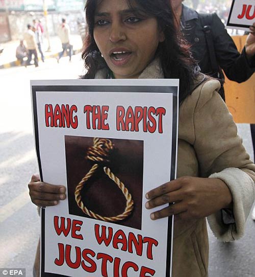 Ấn Độ: Hiếp dâm tập thể nữ sinh rồi thiêu sống - 1