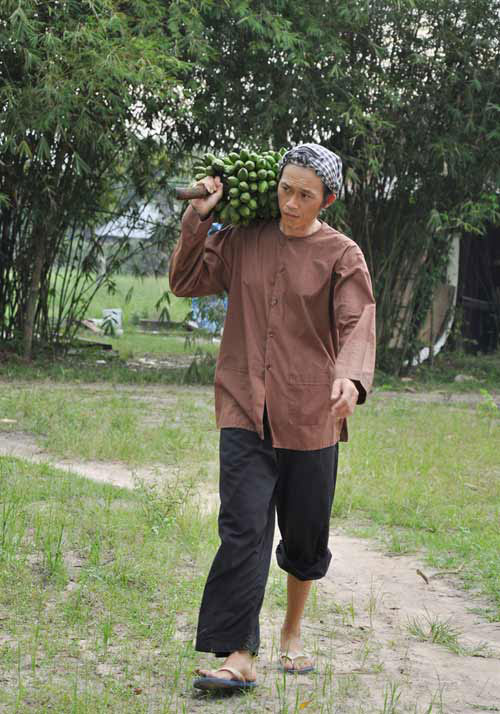 Mỹ nhân, tài tử Việt hóa “hai lúa” - 3
