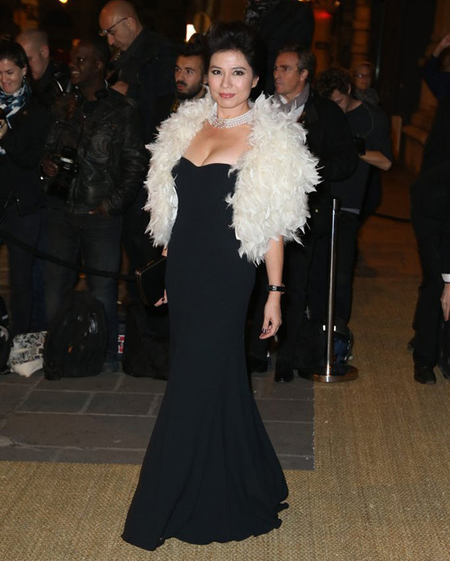 Choáng vì độ ăn chơi của sao già Hoa ngữ - 3