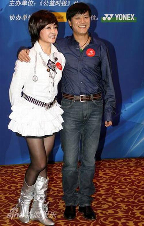 Choáng vì độ ăn chơi của sao già Hoa ngữ - 8