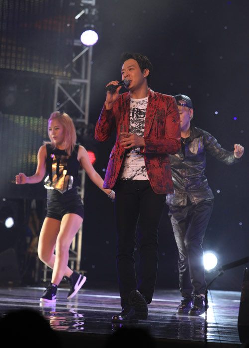 JYJ làm nức lòng fan - 9