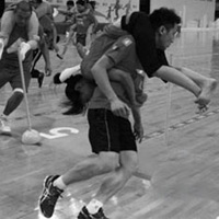 Phi thường - kỳ quặc - Thi cõng vợ, được luôn nhà