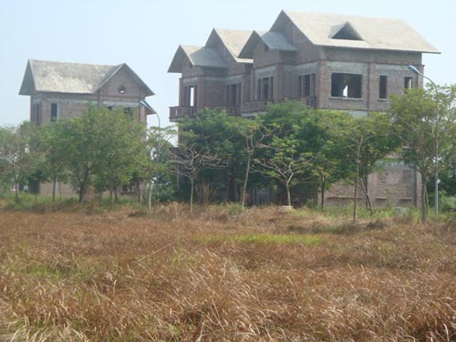 Đất liền kề, biệt thự giá bèo ở "đô thị ma" - 5