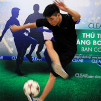 Thử thách tâng bóng 24h bắt đầu “nóng”