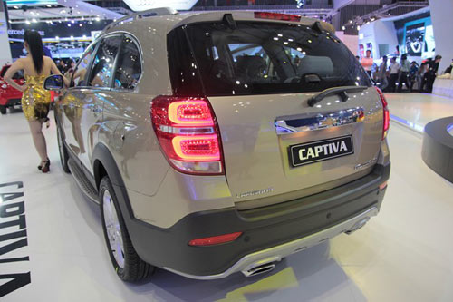 Chevrolet Captiva 2013 chính hãng giá 929 triệu đồng - 3