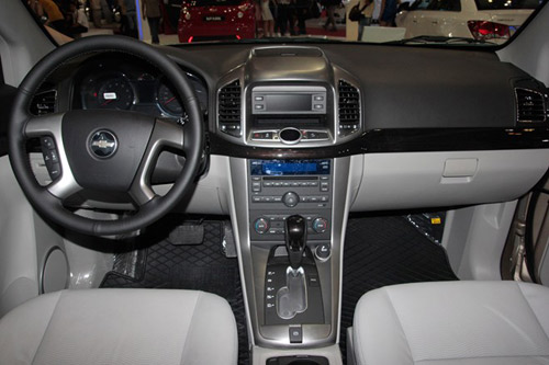 Chevrolet Captiva 2013 chính hãng giá 929 triệu đồng - 5