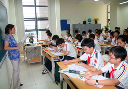 Tích hợp môn học, làm bộ SGK chuẩn - 1