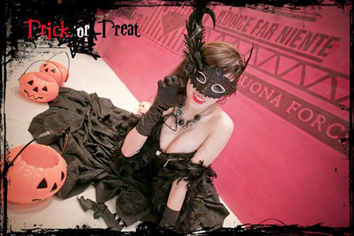 Hot girl tung ảnh ma quái chào Halloween - 13