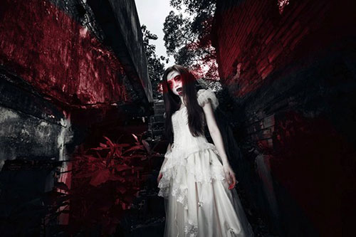Hot girl tung ảnh ma quái chào Halloween - 6