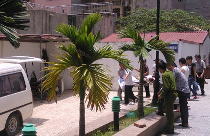 Đã tử hình 3 trường hợp bằng tiêm thuốc độc - 2
